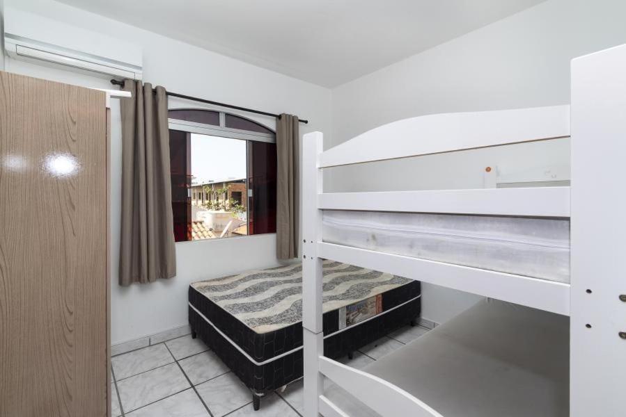 דירות בומבינאס Residencial Ipe Amarelo מראה חיצוני תמונה