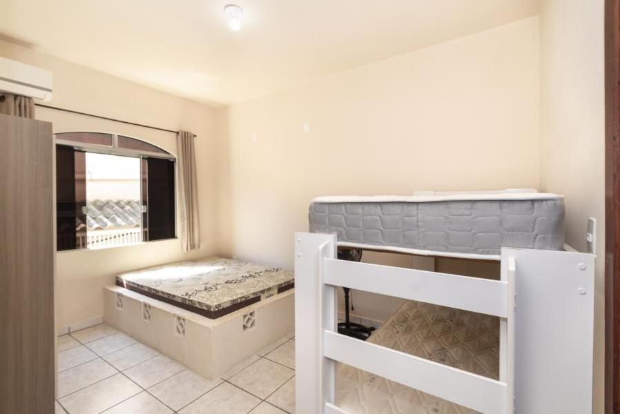 דירות בומבינאס Residencial Ipe Amarelo מראה חיצוני תמונה