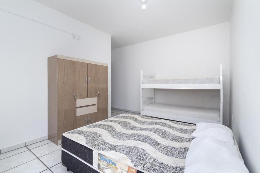 דירות בומבינאס Residencial Ipe Amarelo מראה חיצוני תמונה