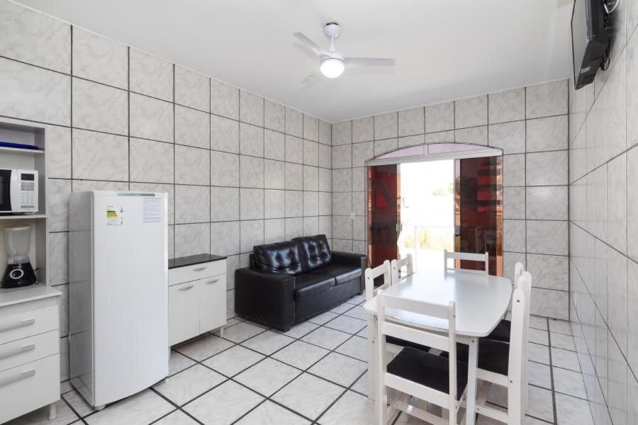 דירות בומבינאס Residencial Ipe Amarelo מראה חיצוני תמונה
